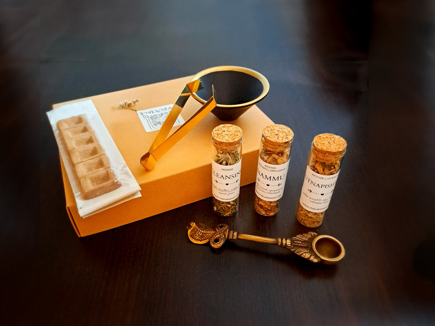 Starter Kit - 3 incense blends & accessories in a gift box